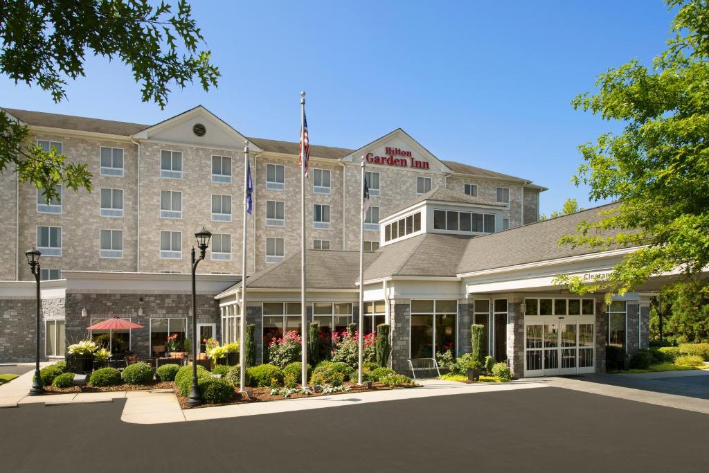 Hilton Garden Inn Winston-Salem/Hanes Mall Main image 1